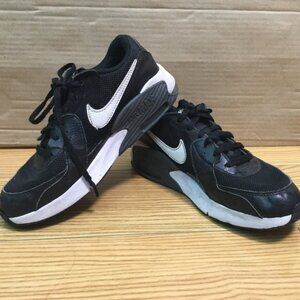 Nike Air Max Excee SE (GS) Size 4Y Running Shoes Black & White